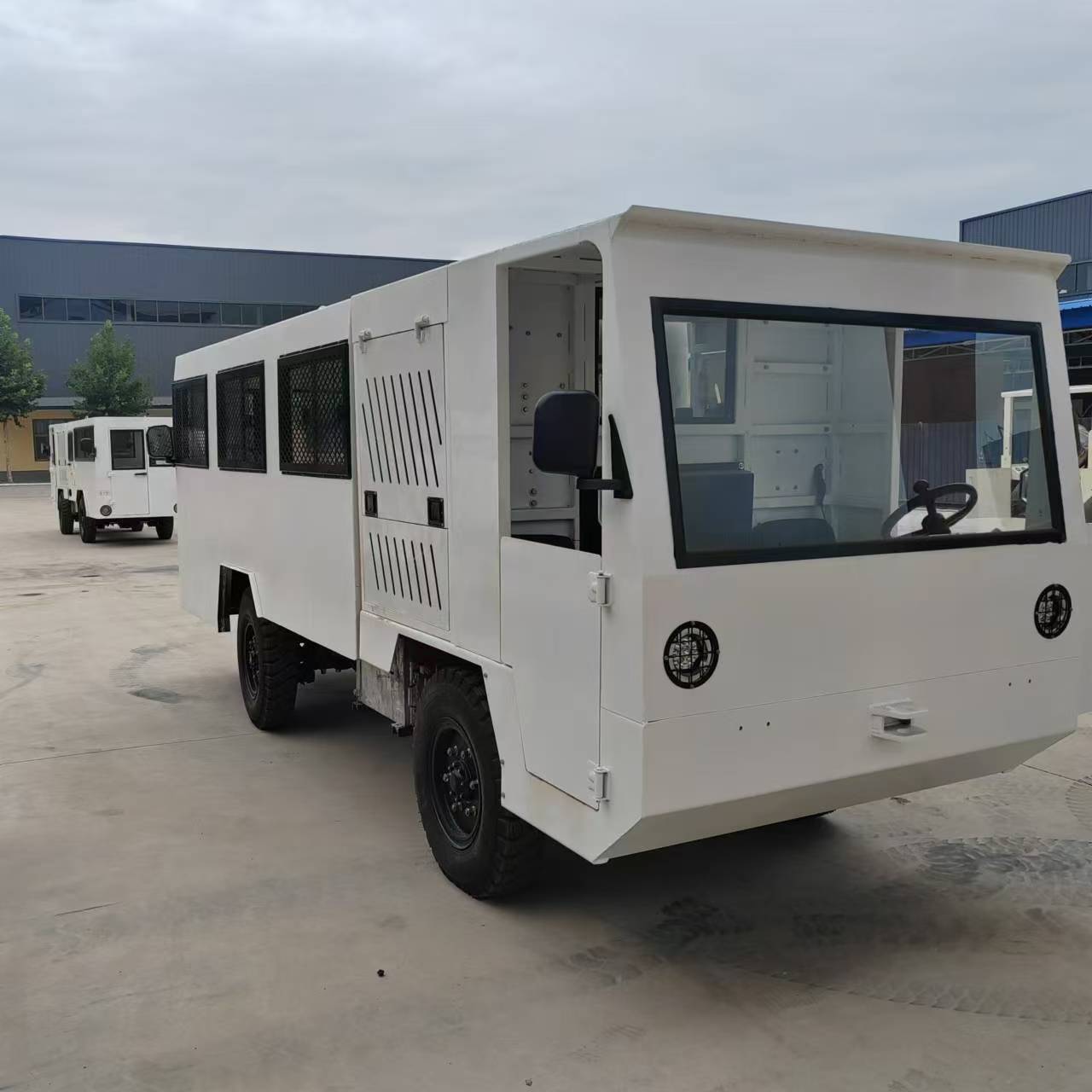 WCS12RE雙向駕駛12人車