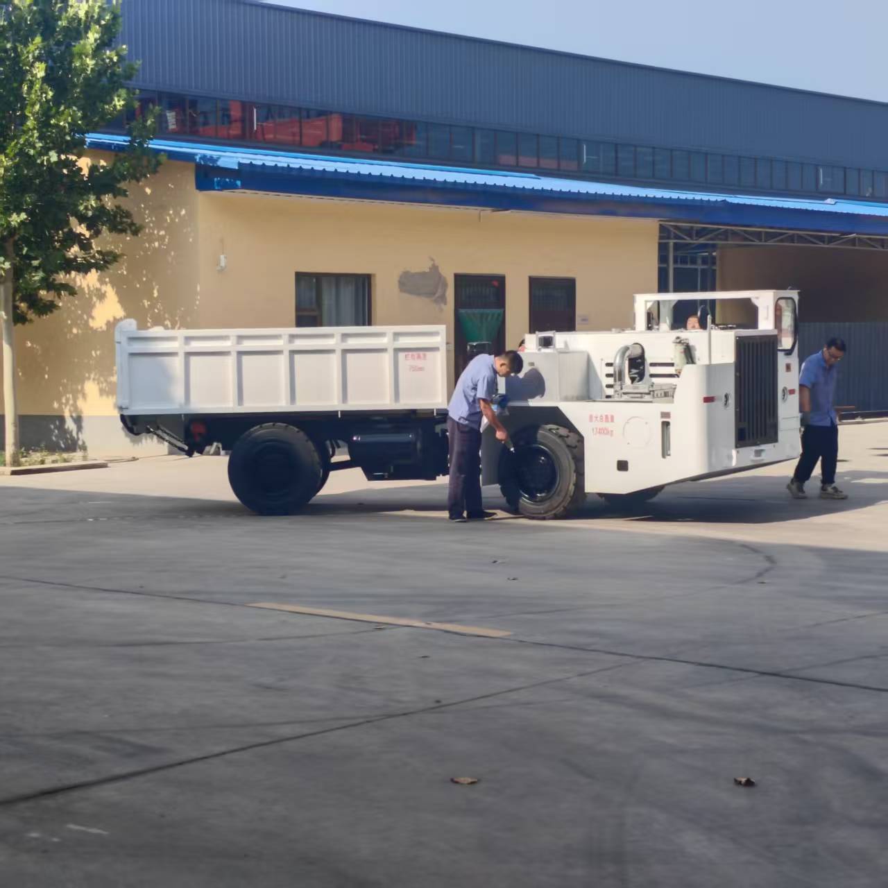 WCL-10JE防爆柴油機(jī)無(wú)軌膠輪車(chē)